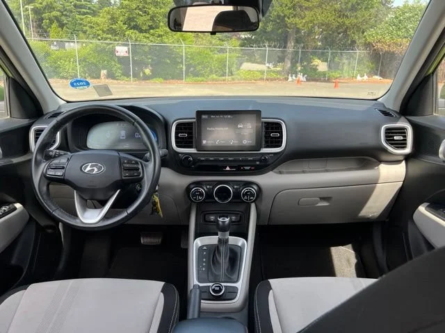 Used 2023 Green Apple Hyundai SEL image 9