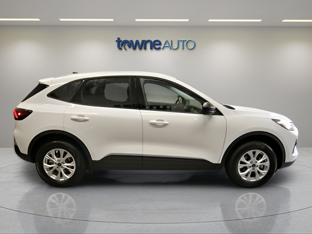 Used 2025 White Ford Active image 5