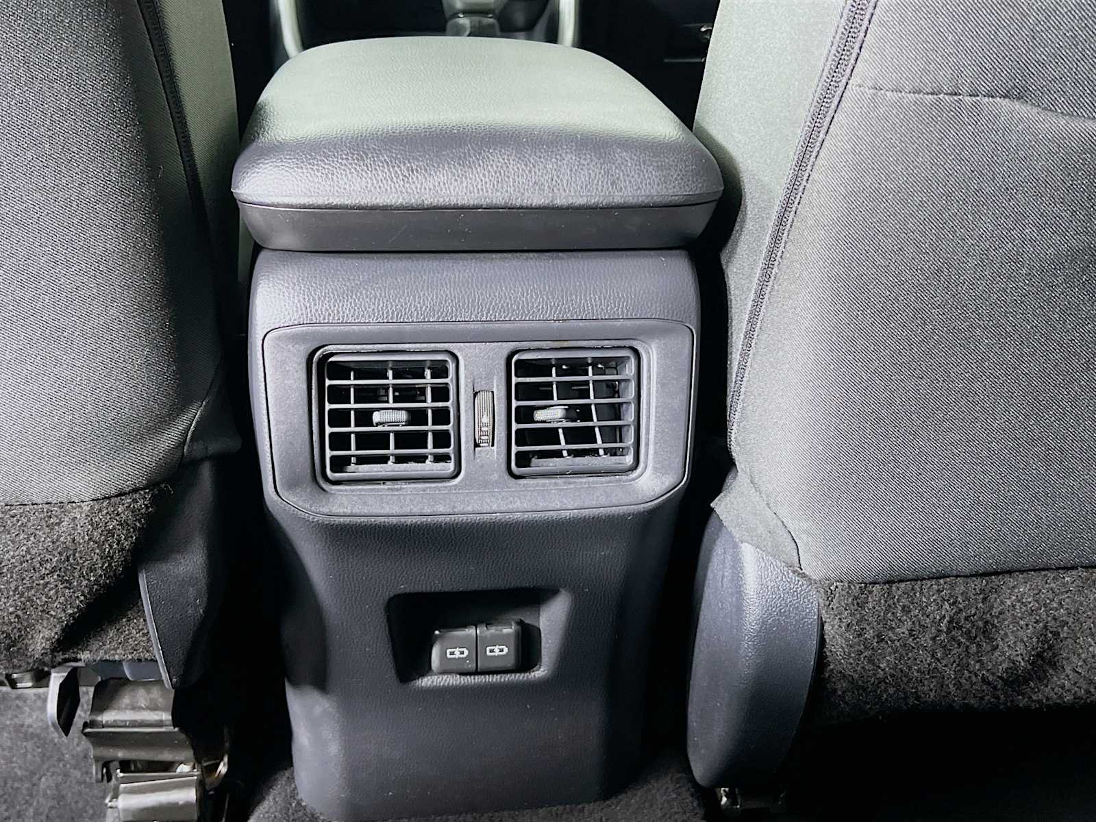 Used 2025 Ice Cap Toyota XLE image 24