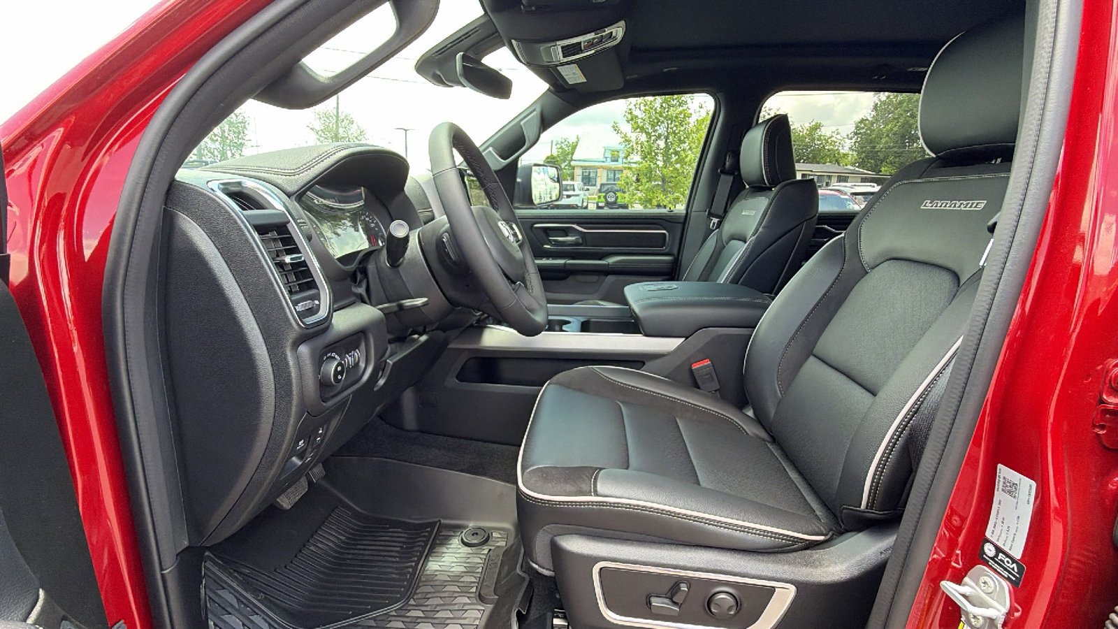 New 2026 Molten Red Pearl-Coat Exterior Paint RAM Laramie image 11