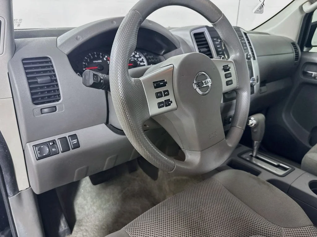 Used 2016 Black Nissan SV image 9