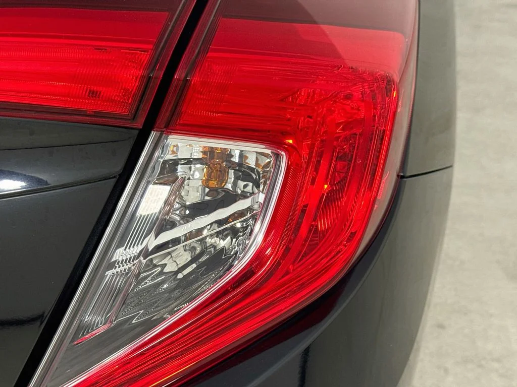 Used 2018 Black Honda Touring image 32