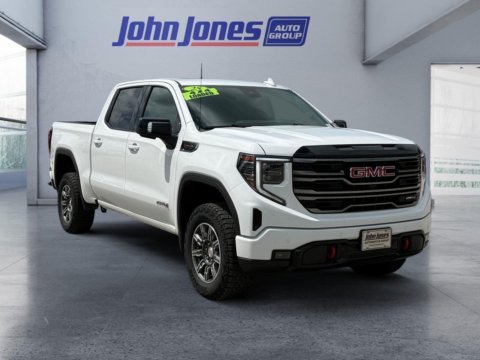 Used 2025 Summit White GMC AT4 image 7