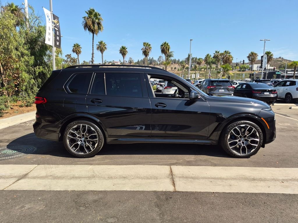 Used 2026 Black BMW xDrive40i image 3