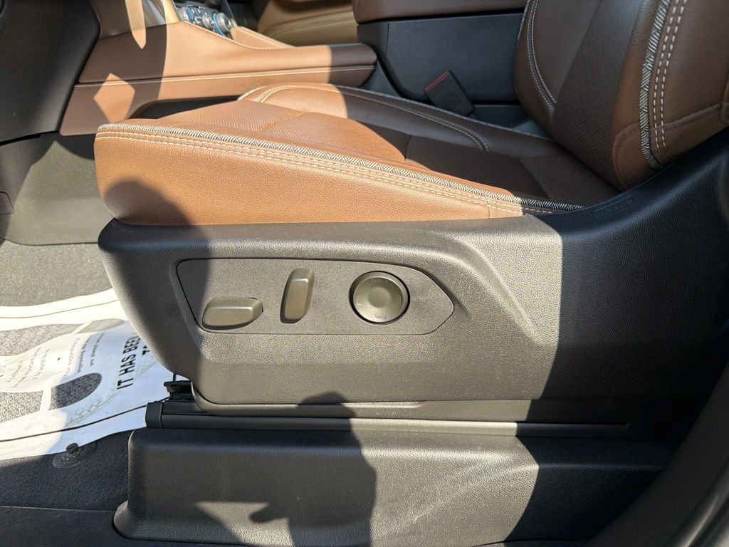 Used 2024 Beige Chevrolet High Country image 13