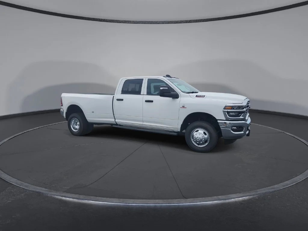 New 2026 Bright White Clear-Coat Exterior Paint RAM Tradesman image 2