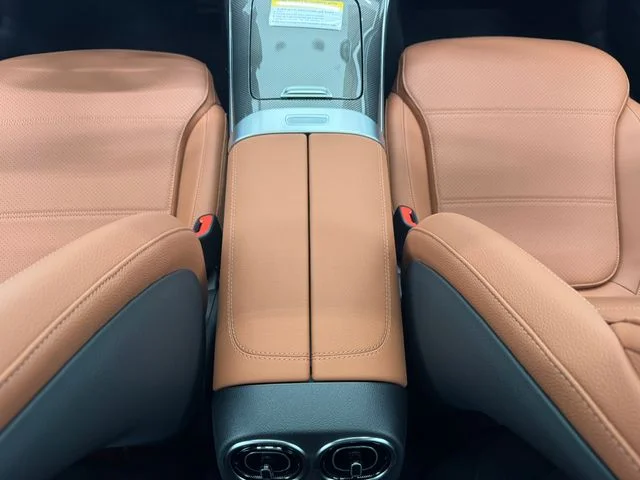 New 2026  Mercedes-Benz C 300 image 38