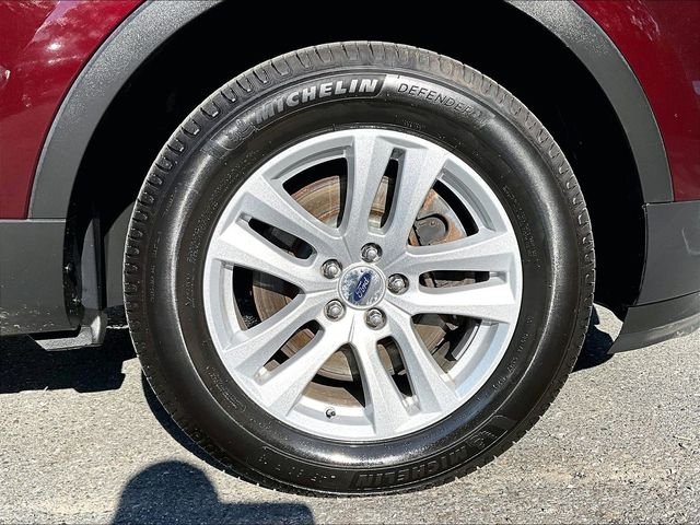 Used 2018 Red Ford XLT image 9