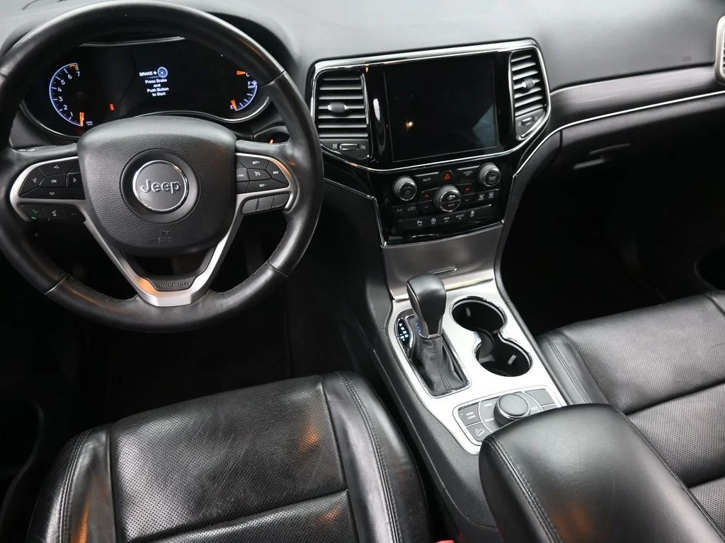 Used 2019 Gray Jeep Limited image 16