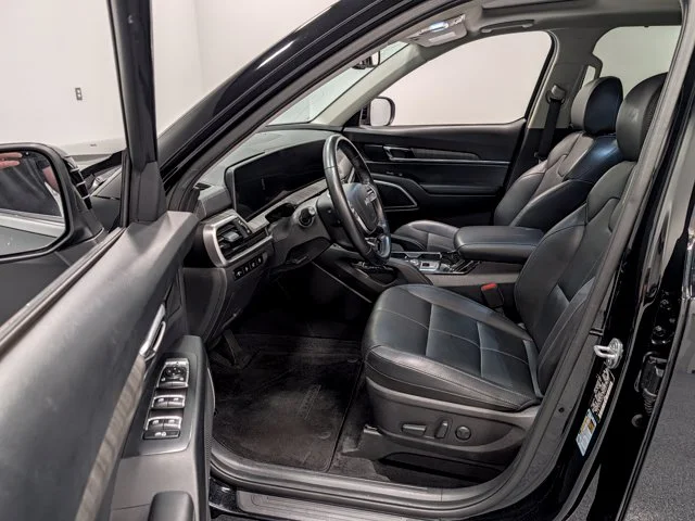 Used 2024 Black Kia EX image 10