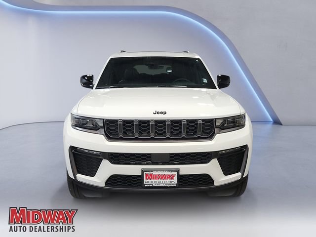 New 2026 Bright White Clear-Coat Exterior Paint Jeep Limited image 8