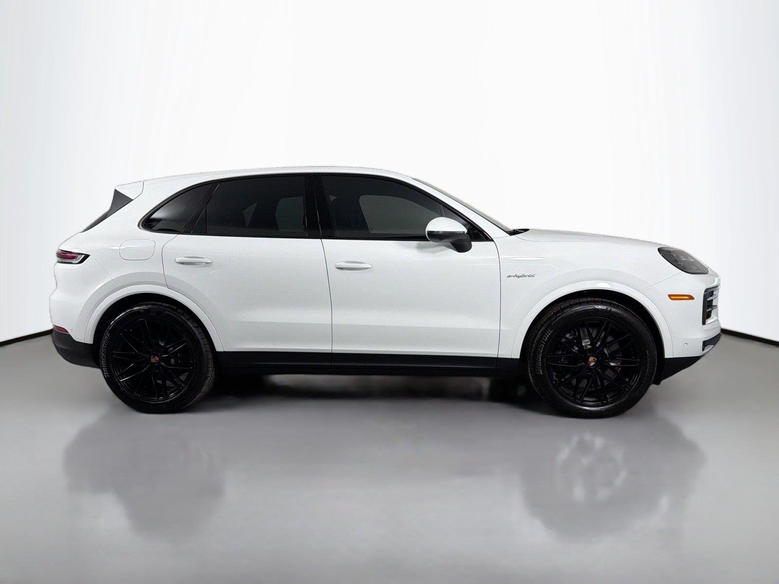 2025 Porsche Cayenne E-Hybrid - Photo 8