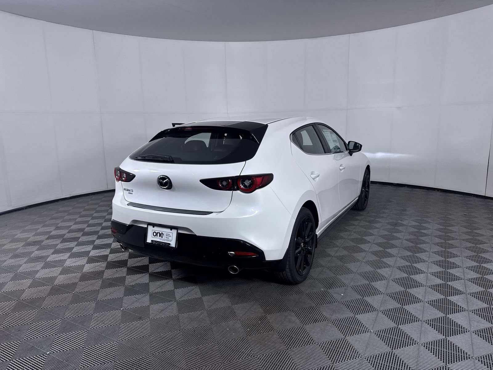 New 2026 Snowflake White Pearl Mazda 2.5 S Carbon Edition image 23