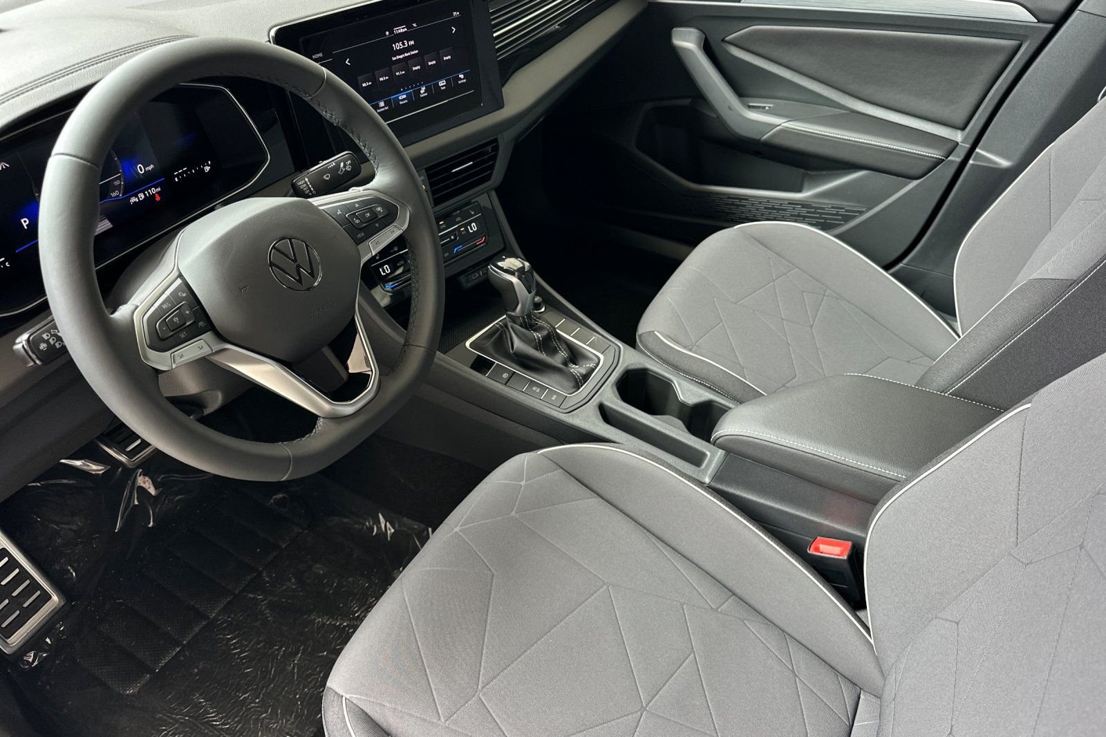 New 2026 Deep Black Pearl Volkswagen 1.5T Sport image 10