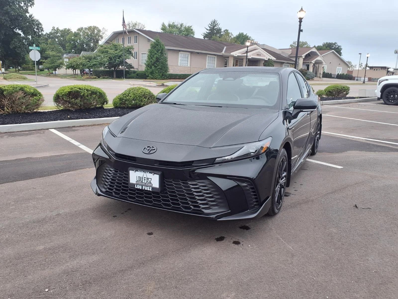 New 2026 Midnight Black Metallic Toyota SE image 25