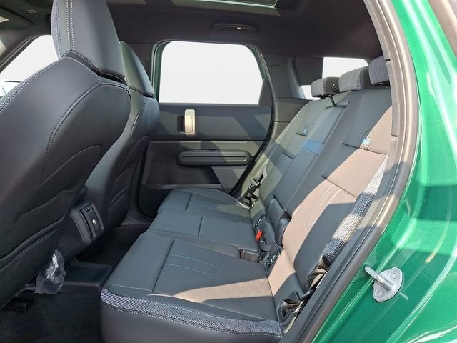 New 2027 Green MINI Signature Plus image 9