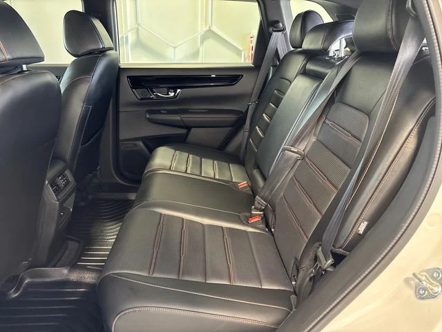 2025 Honda CR-V Sport Touring - Photo 18