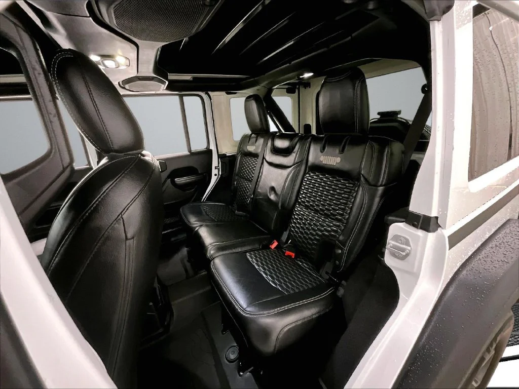 Used 2021 White Jeep Unlimited Sport S image 22