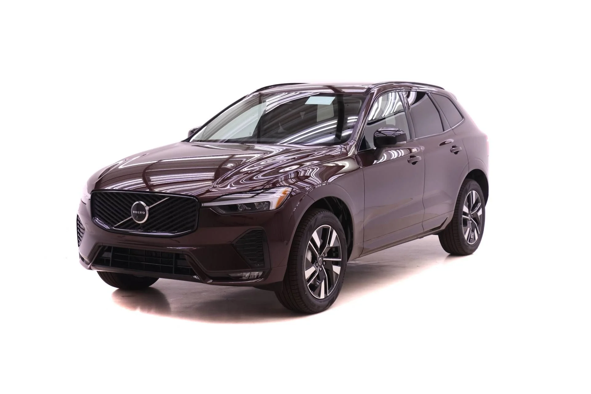 2026 Volvo XC60 B5 Plus Dark AWD's photo
