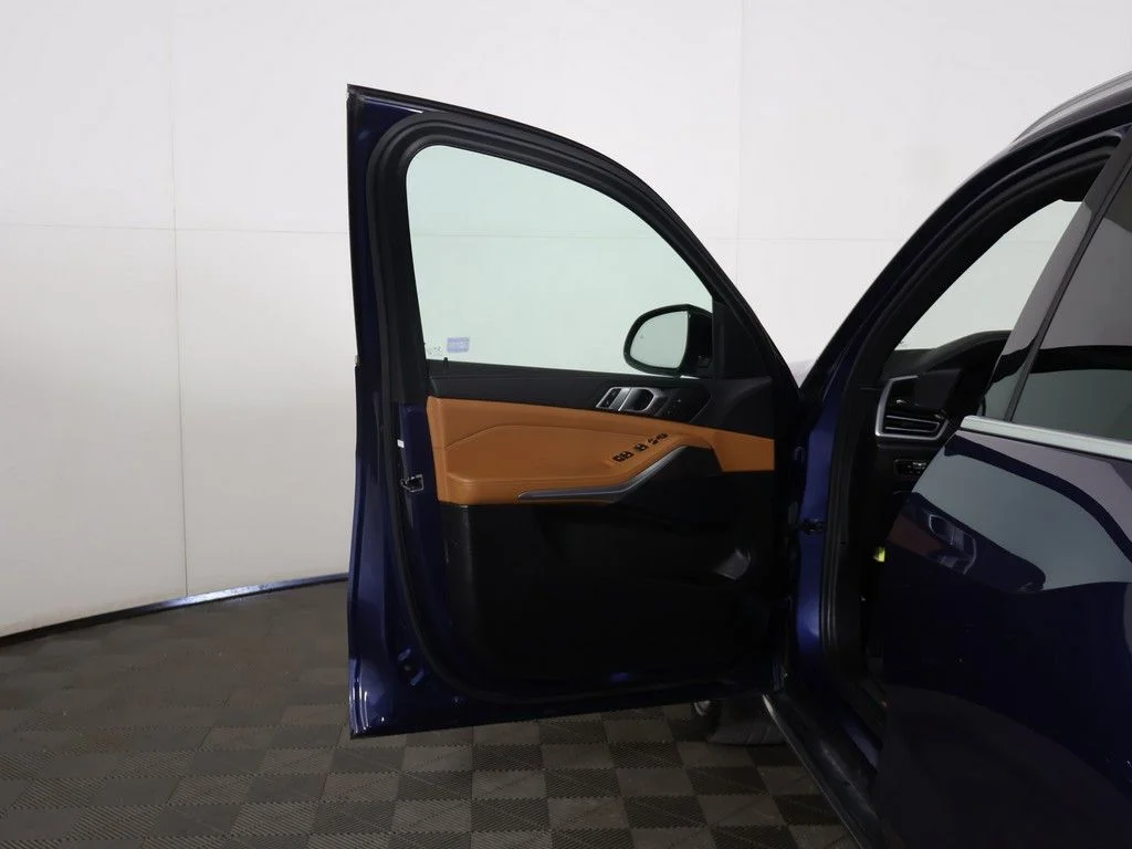 Used 2022 Blue BMW xDrive40i image 22