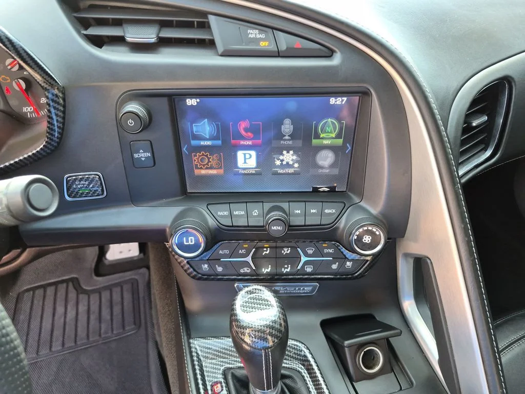 Used 2014 Red Chevrolet Z51 image 27