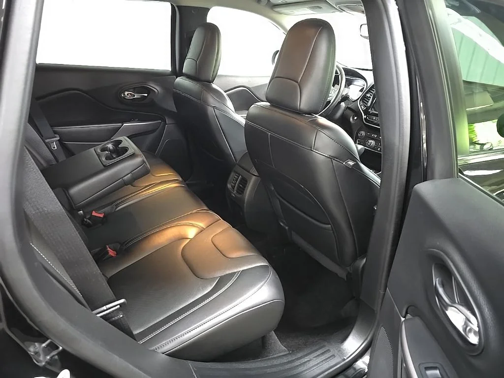 Used 2019 Black Jeep Limited image 18