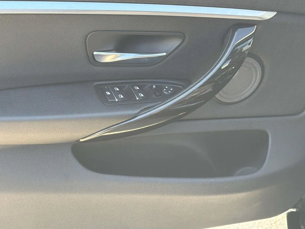 Used 2018 Black BMW 440i image 16