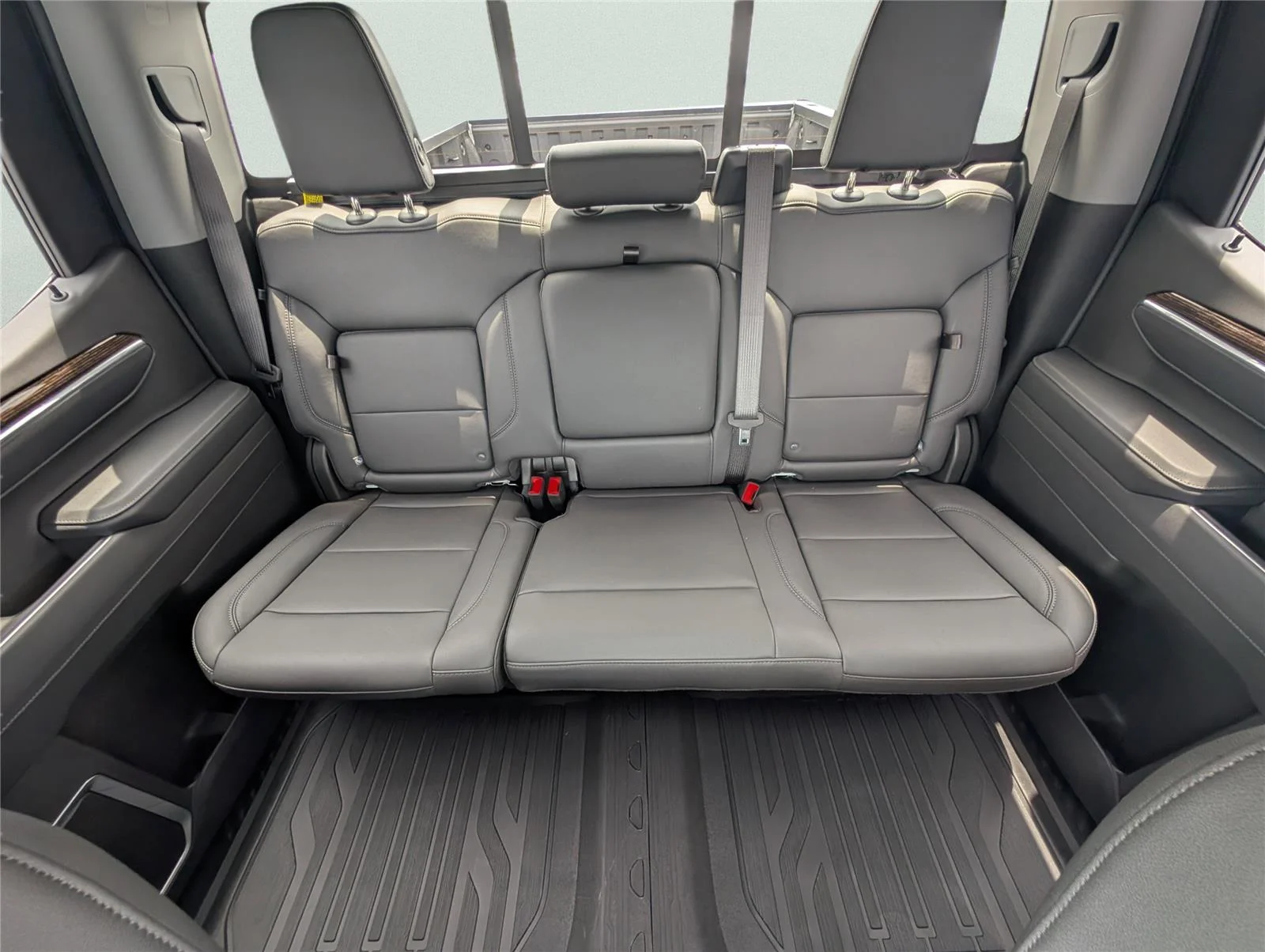 New 2026 Summit White GMC Elevation image 29