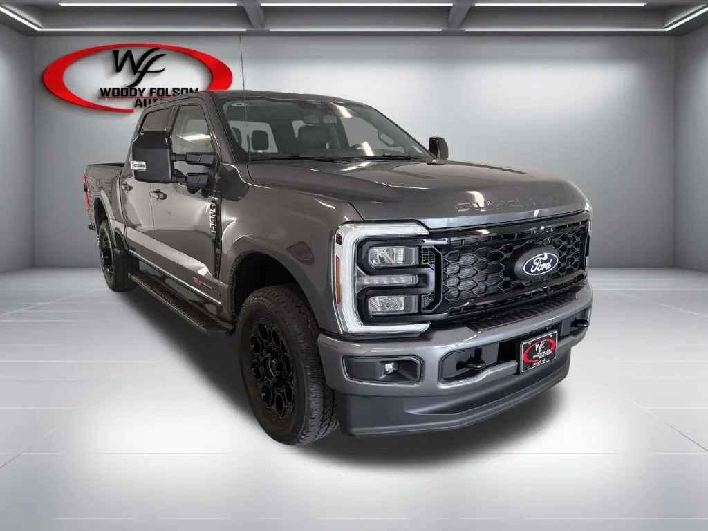 New 2027 Carbonized Gray Metallic Ford F-250® Lariat® image 3