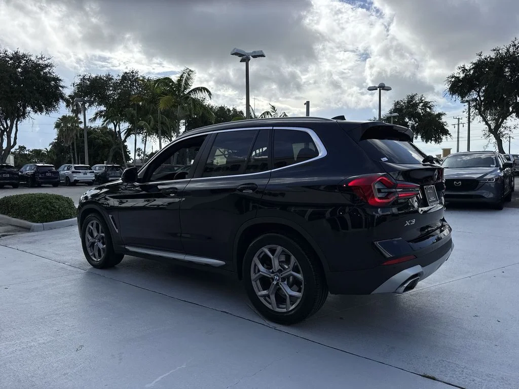 Used 2022 Jet Black BMW sDrive30i image 26