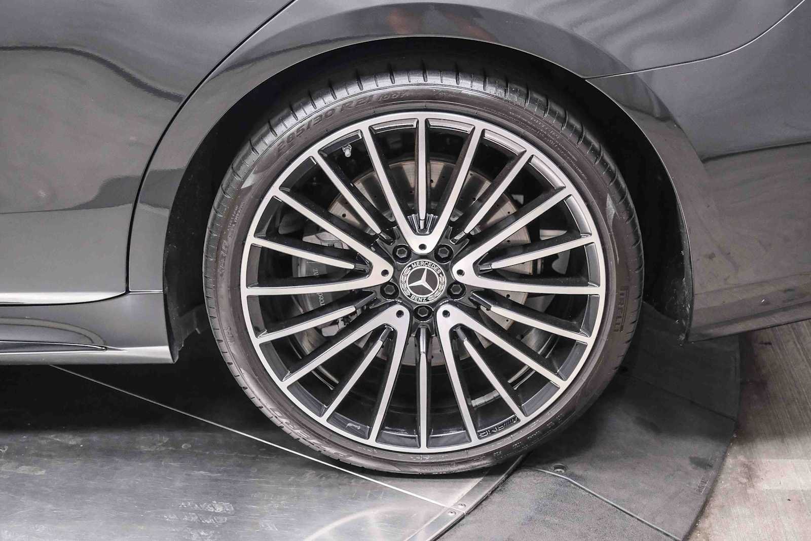Certified Used 2022 Graphite Grey Mercedes-Benz S 500 image 9