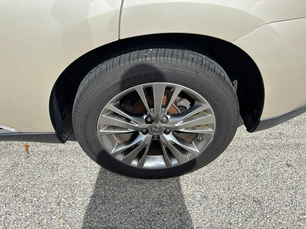 Used 2014 Beige Lexus 350 image 12