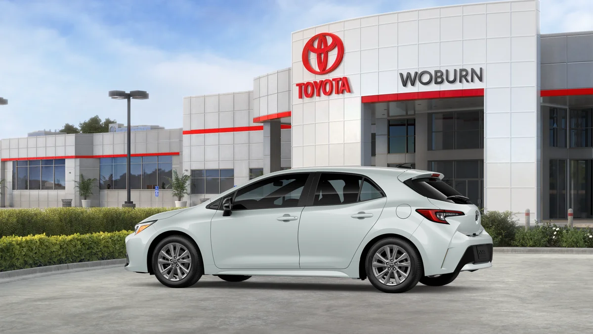 New 2026 Wind Chill Pearl Toyota SE image 6