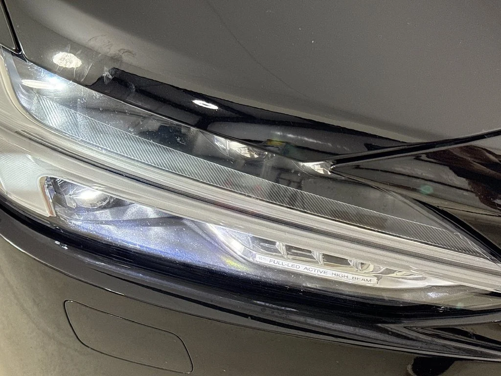 Used 2023 Onyx Black Metallic Volvo B6 Plus image 41