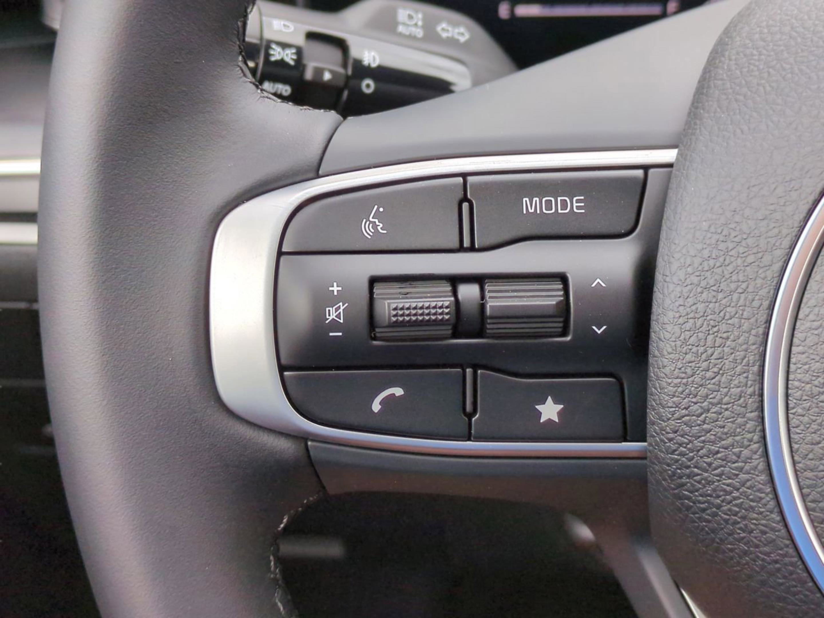 New 2026 Wolf Gray Kia GT-Line image 30
