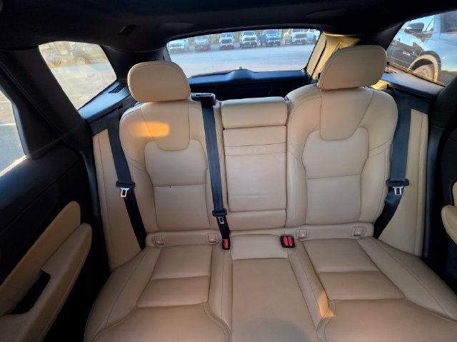 Used 2021 Gray Volvo T5 Inscription image 12
