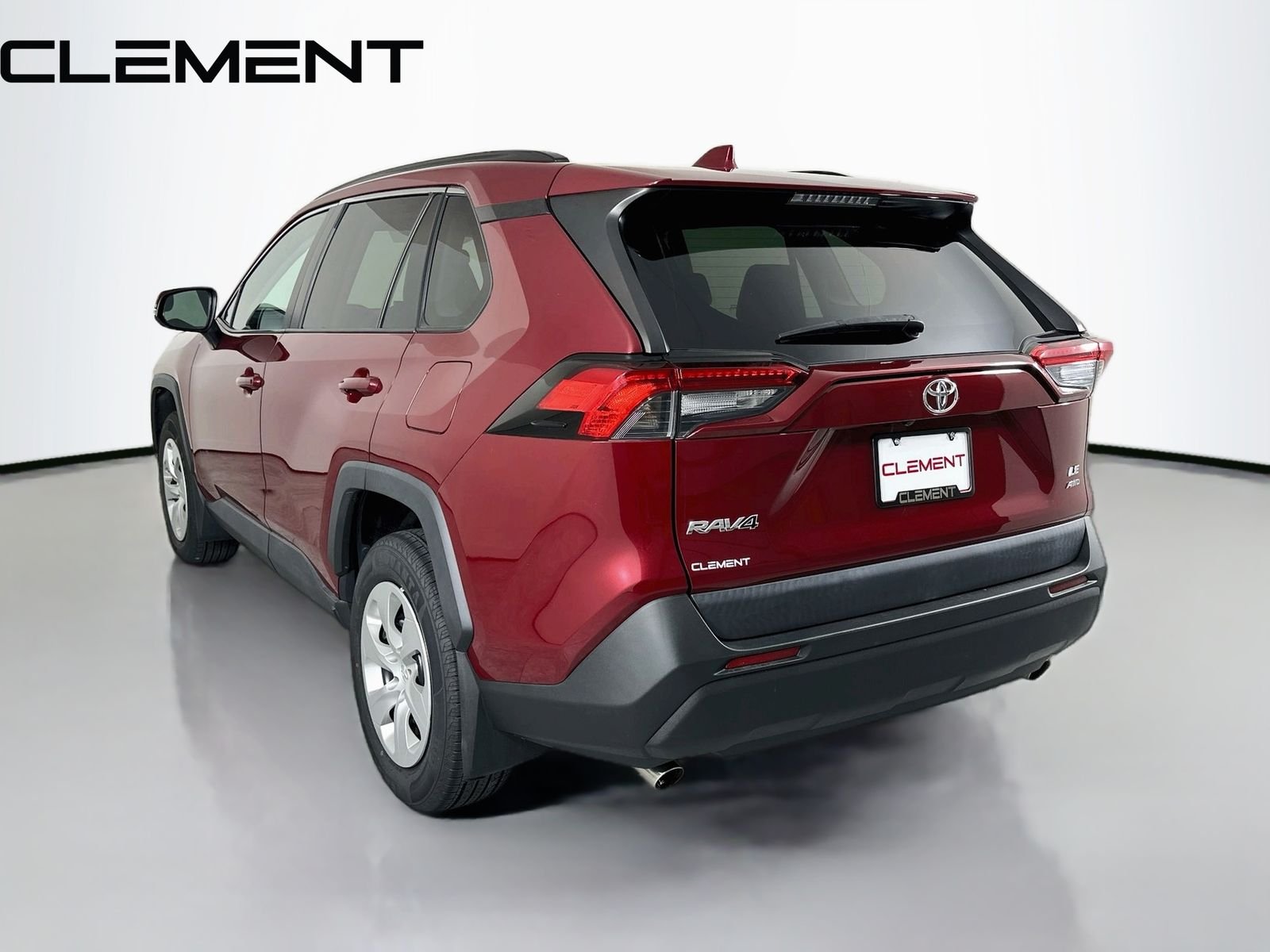2020 Toyota RAV4 LE - Photo 10