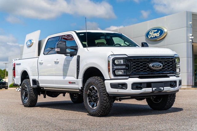 2026 Ford Super Duty F-250® Lariat®