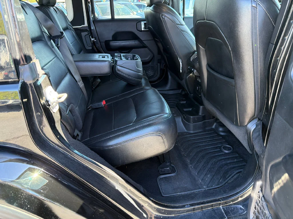 Used 2020 Black Jeep Unlimited Sahara Altitude image 15