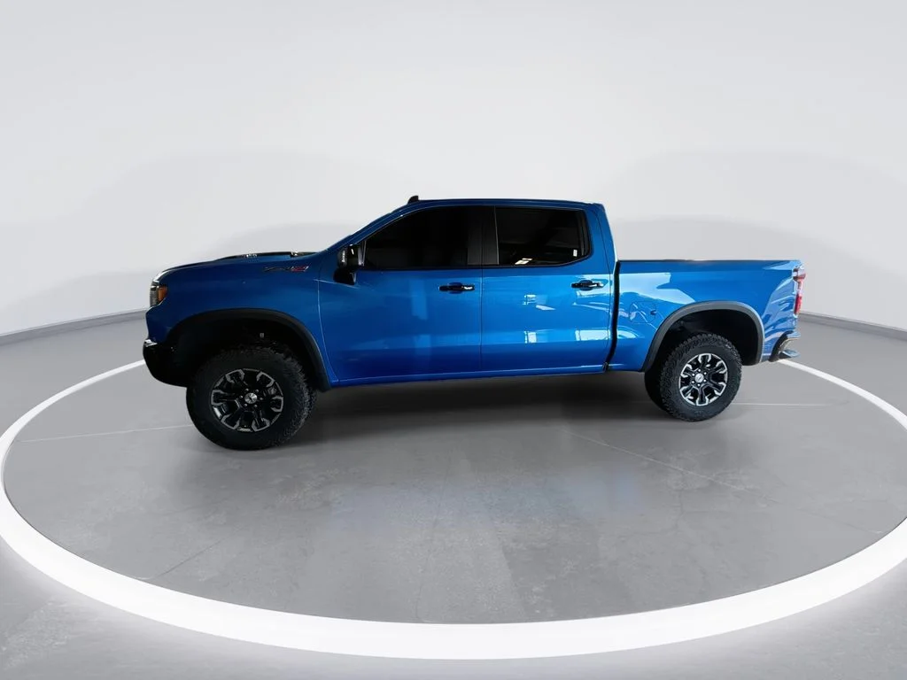 Used 2026 Blue Chevrolet ZR2 image 5