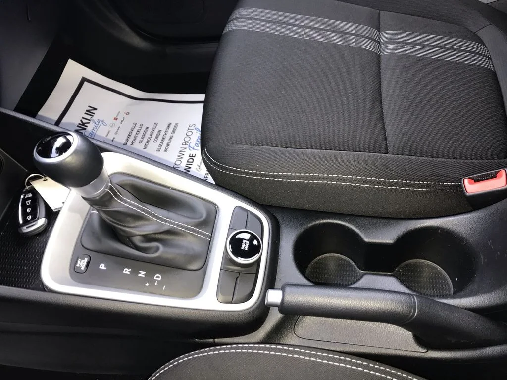 Used 2025 Blue Hyundai SEL image 22