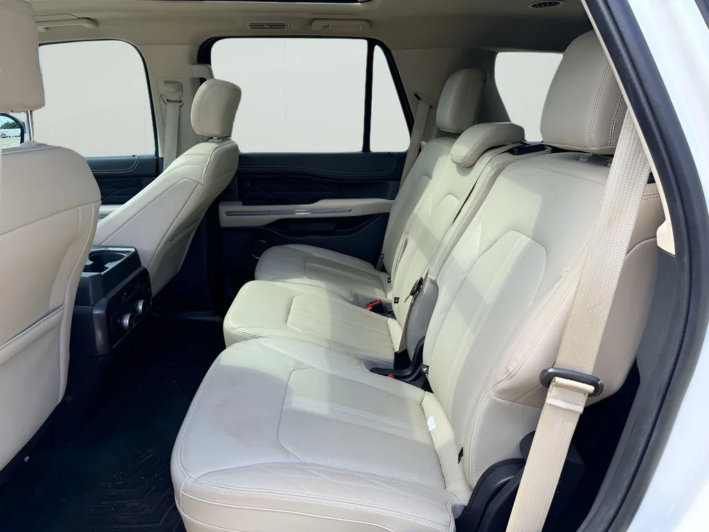 Used 2022 Star White Metallic Tri-Coat Ford Platinum image 11