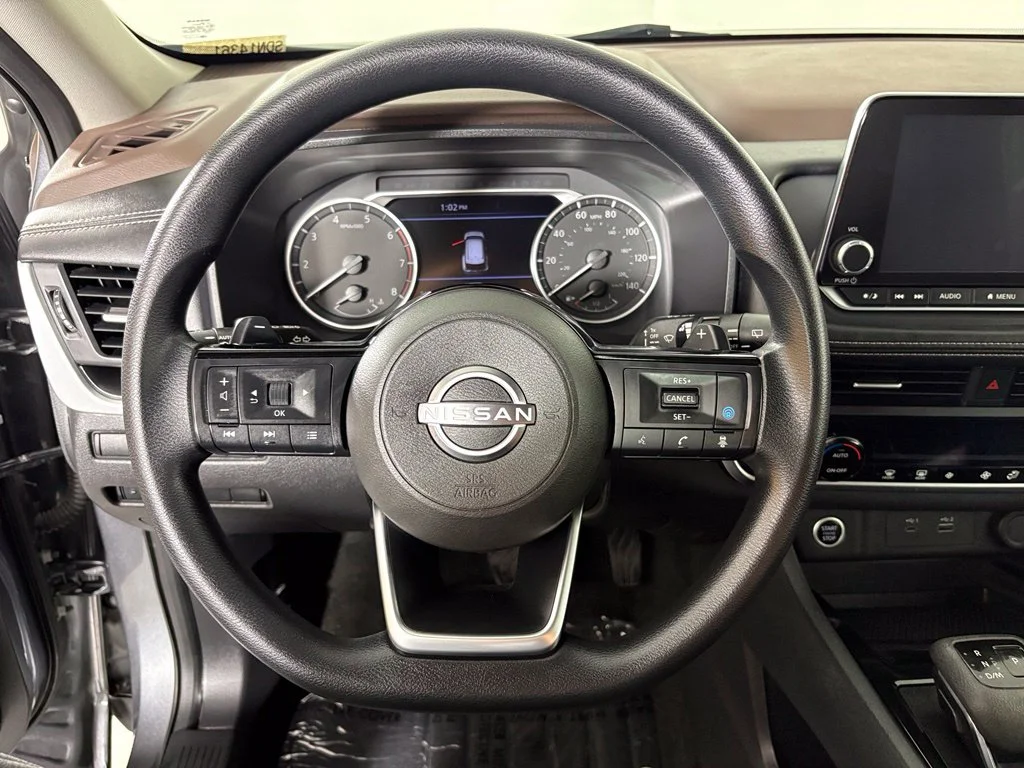 Used 2023 Gray Nissan SV image 22