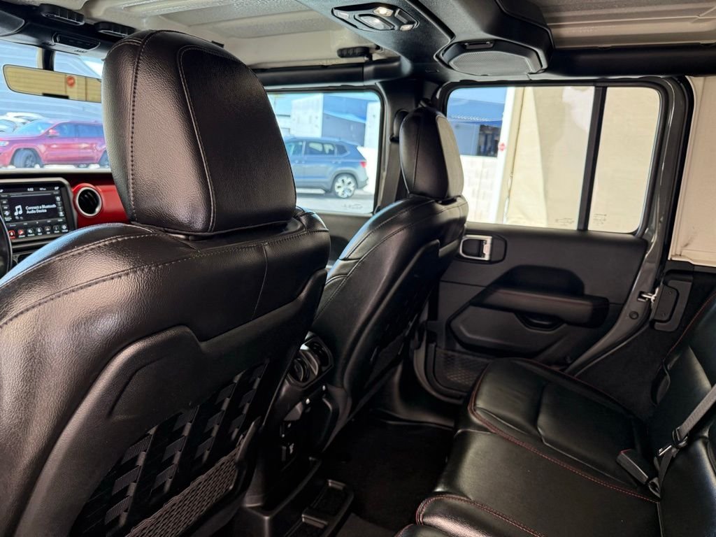 Used 2021 Gray Clearcoat Jeep Unlimited Rubicon image 23