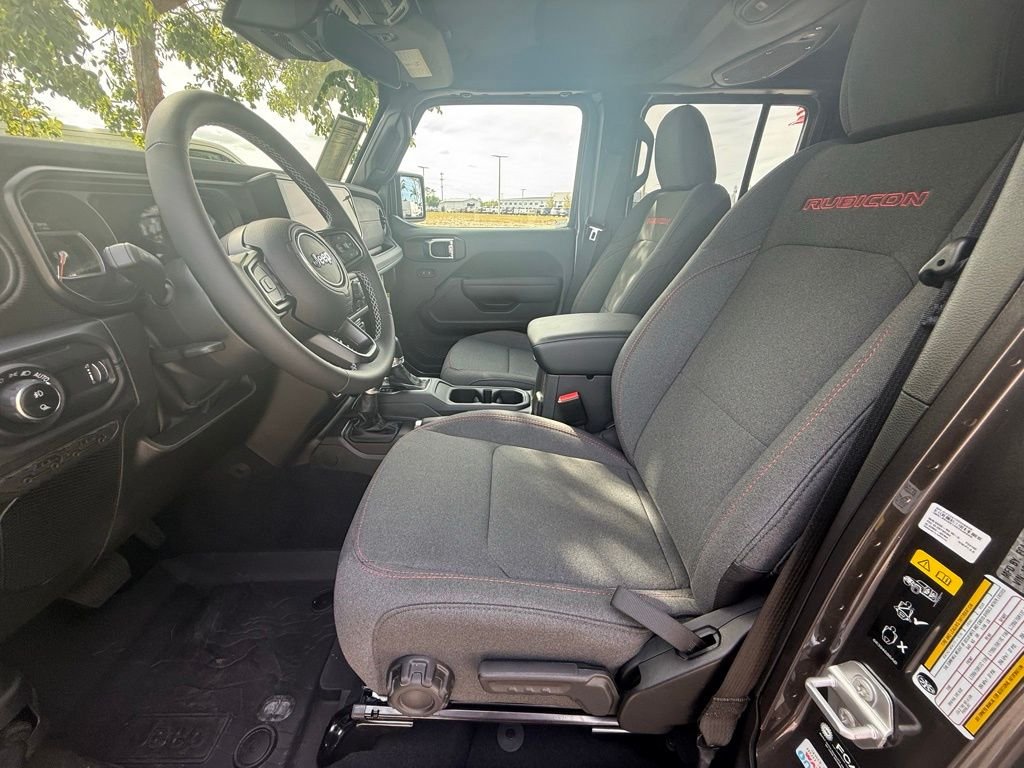 2025 Jeep Gladiator Rubicon - Photo 11