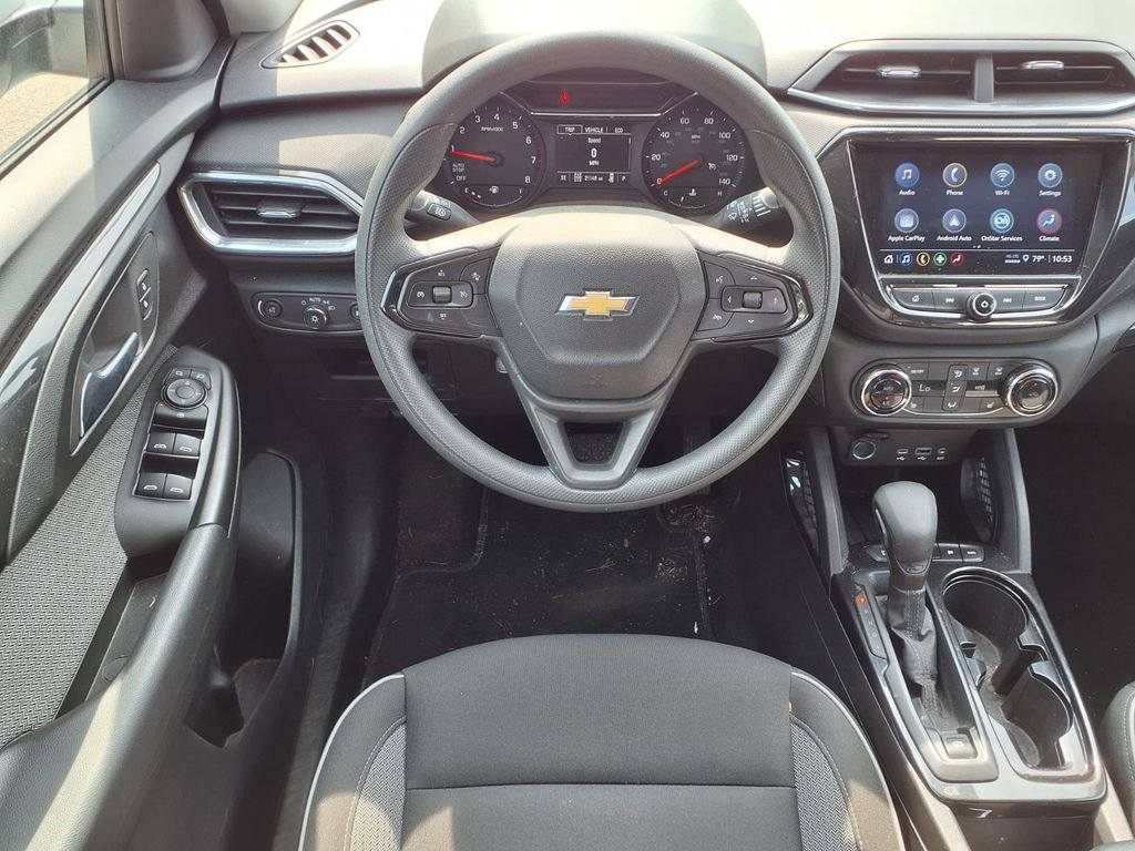 Used 2023 White Chevrolet LT image 17
