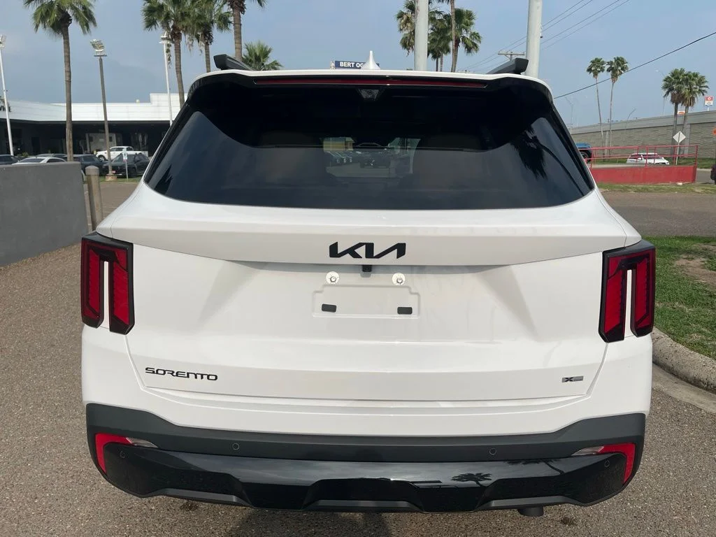 New 2026 White Kia X-Line SX image 6