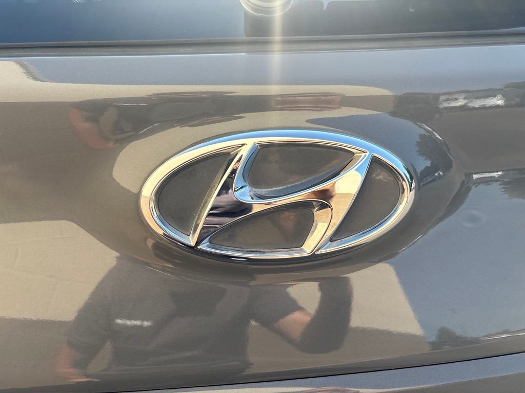 Used 2023 Gray Hyundai SE image 32