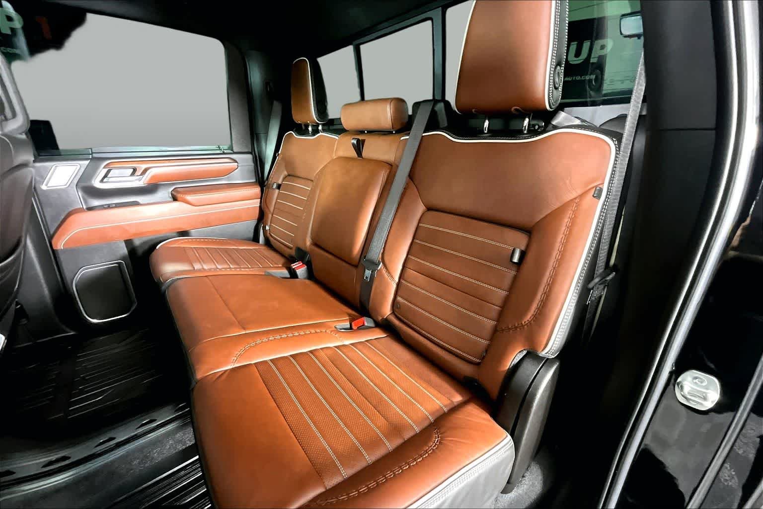Used 2025 Onyx Black GMC Denali Ultimate image 19