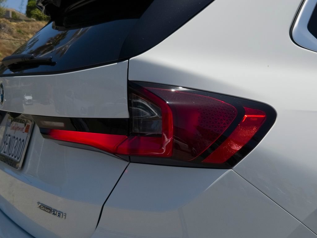 Used 2023 Alpine White BMW xDrive28i image 5
